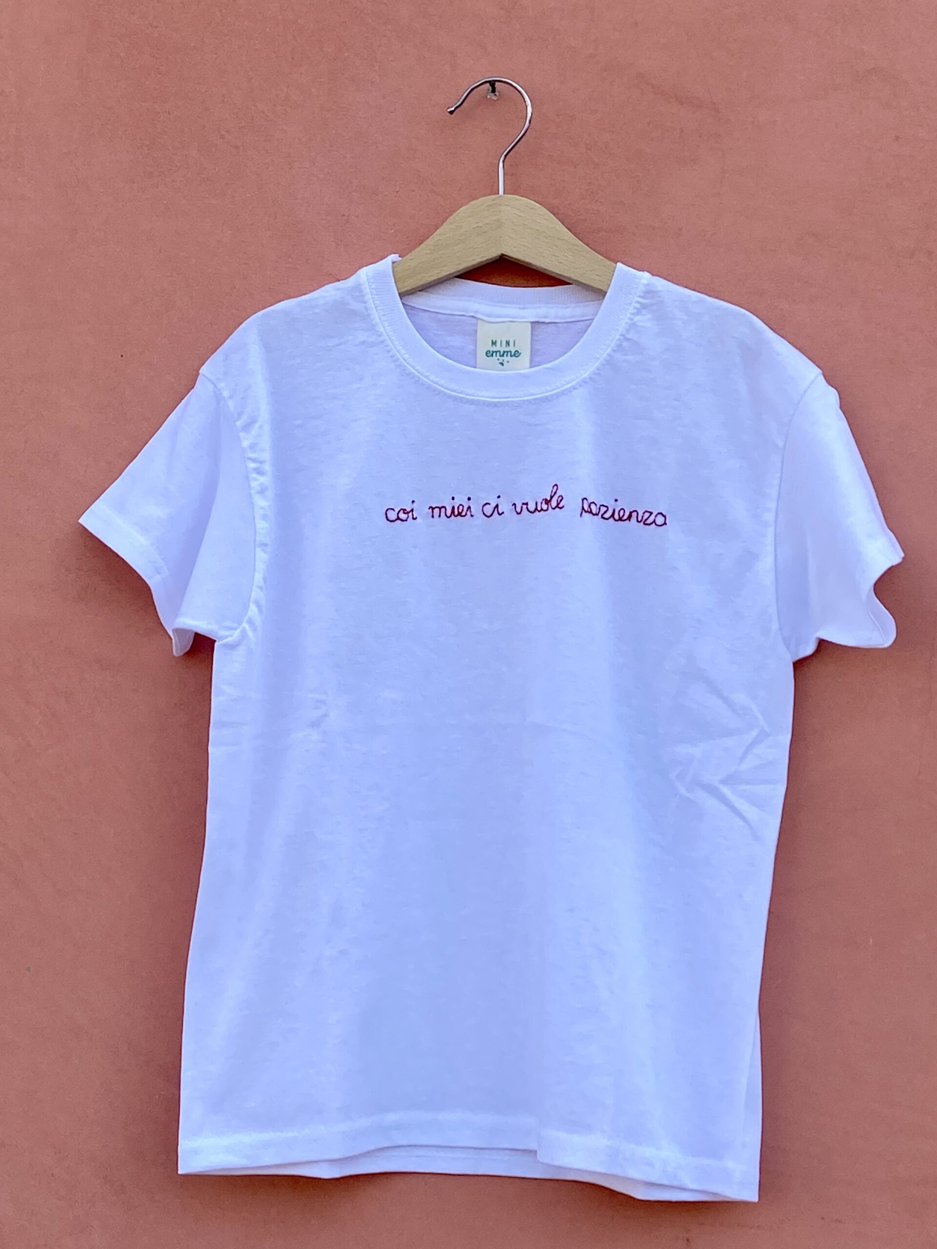 T-Shirt ricamate a mano